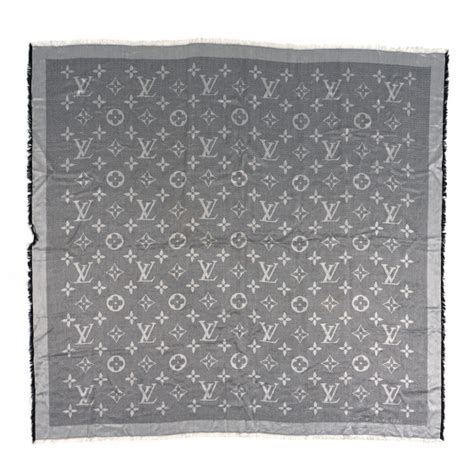 louis vuitton beyond monogram shawl